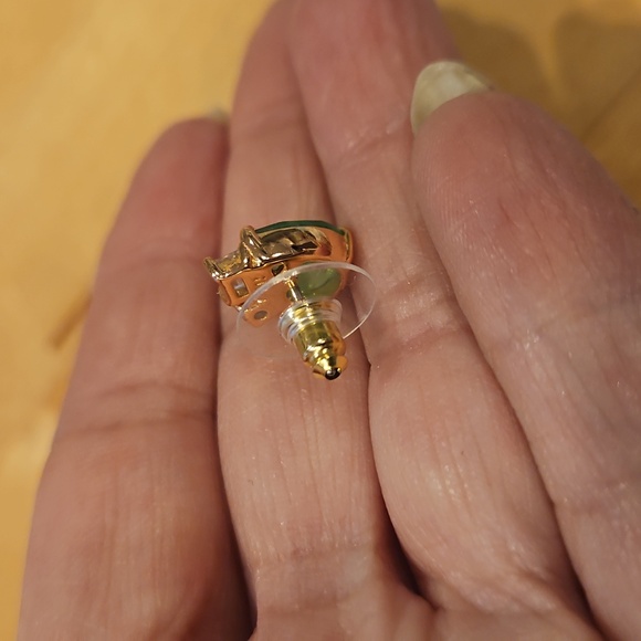 BOMB PARTY PERIDOT Stud Earrings - Picture 5 of 6